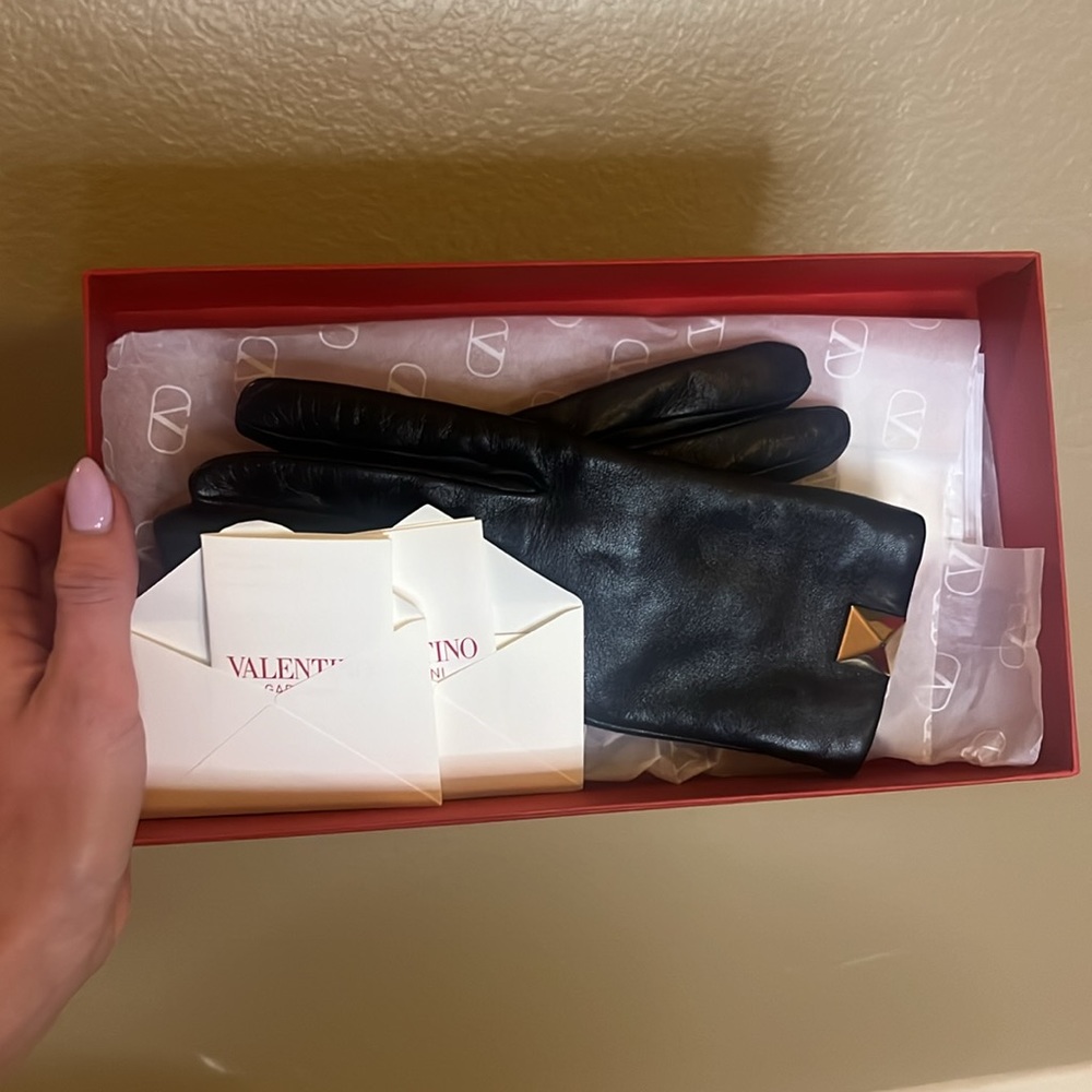 Valentino Leather Gloves